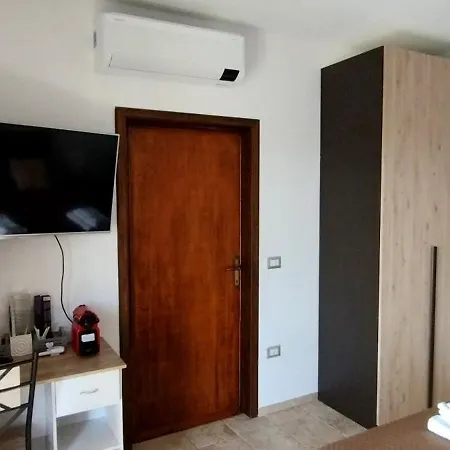 Tucano Single Gasthof San Teodoro (Sardinia)